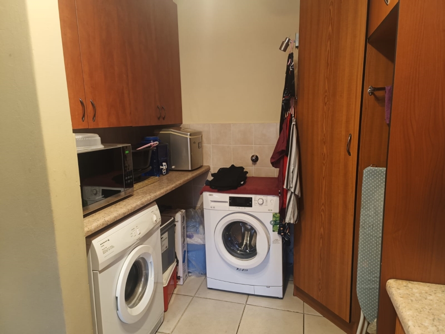 2 Bedroom Property for Sale in Randpoort Gauteng
