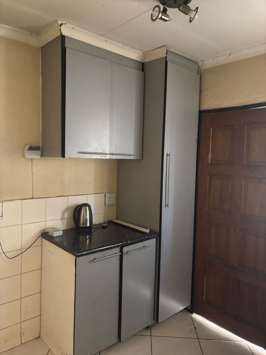 6 Bedroom Property for Sale in Riverlea Gauteng