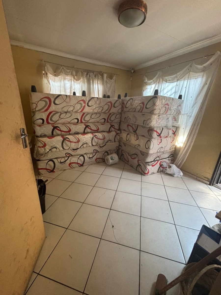6 Bedroom Property for Sale in Riverlea Gauteng