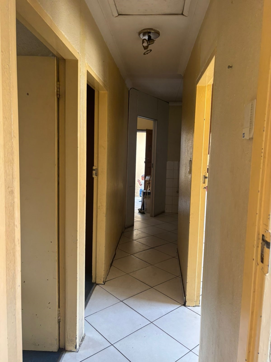 6 Bedroom Property for Sale in Riverlea Gauteng