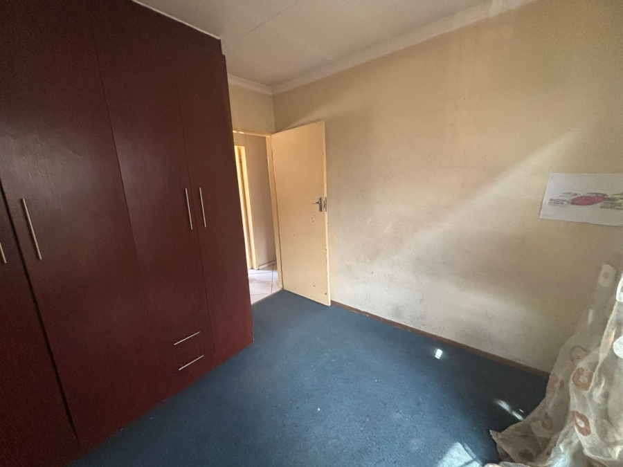 6 Bedroom Property for Sale in Riverlea Gauteng