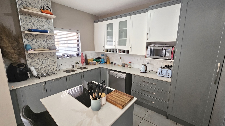 3 Bedroom Property for Sale in Olympus AH Gauteng