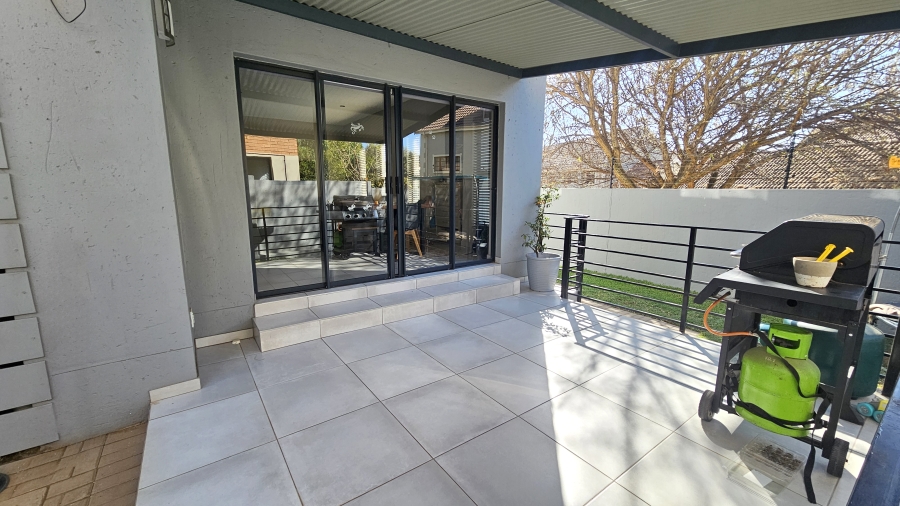 3 Bedroom Property for Sale in Olympus AH Gauteng