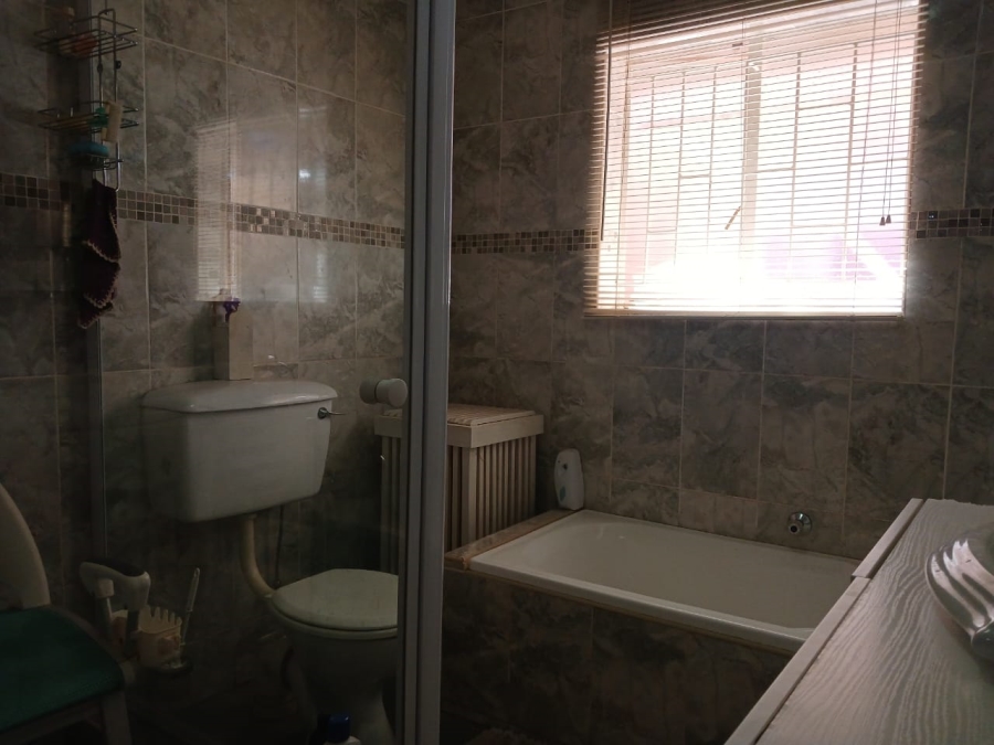 3 Bedroom Property for Sale in Homelake Gauteng