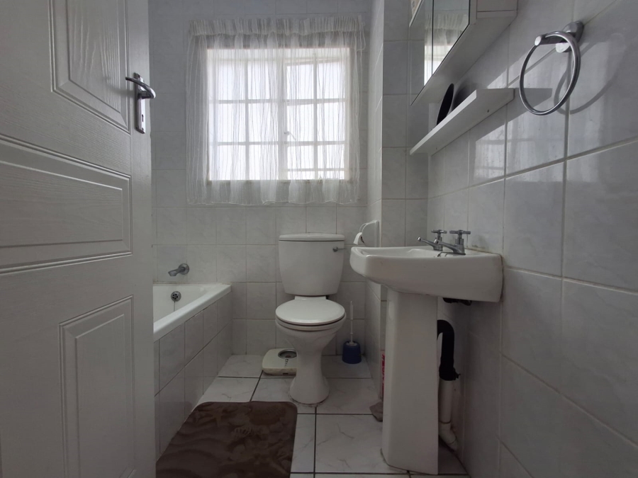 3 Bedroom Property for Sale in Eden Glen Gauteng