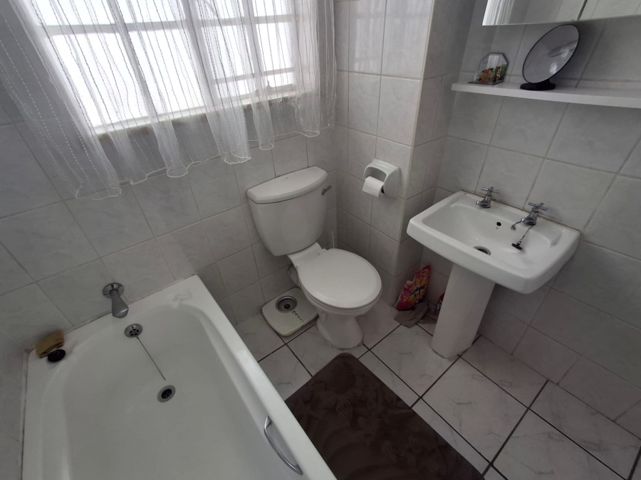 3 Bedroom Property for Sale in Eden Glen Gauteng