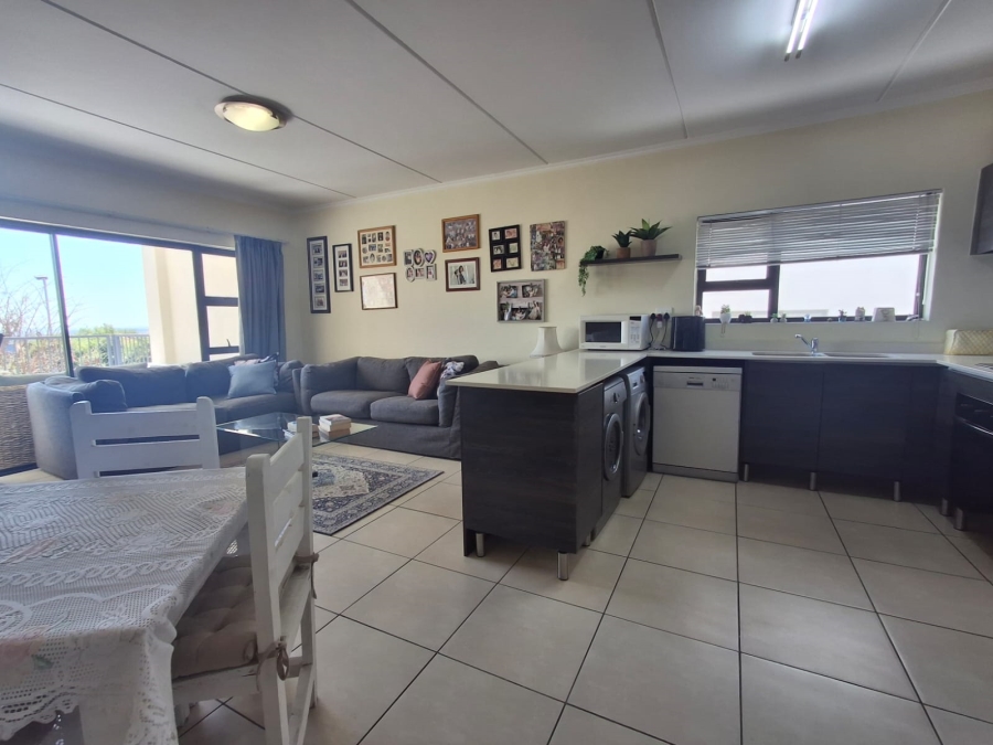 2 Bedroom Property for Sale in Greenstone Hill Gauteng