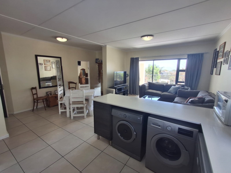 2 Bedroom Property for Sale in Greenstone Hill Gauteng