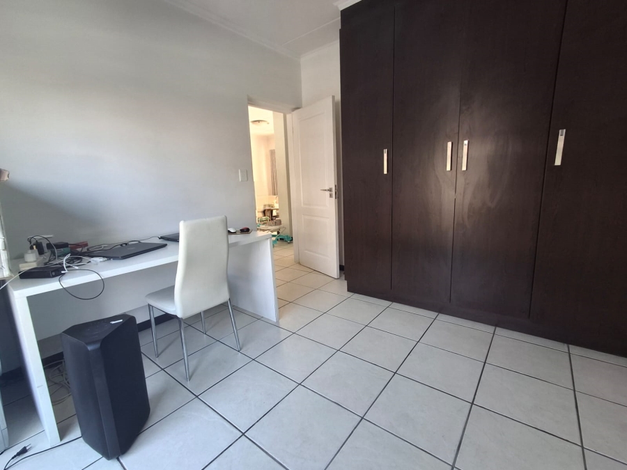 3 Bedroom Property for Sale in Greenstone Park Estate Gauteng