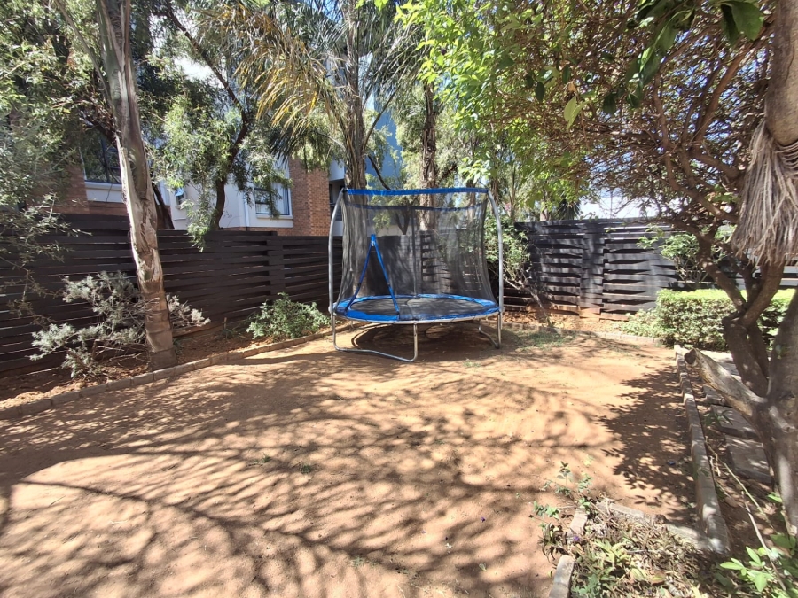 3 Bedroom Property for Sale in Greenstone Park Estate Gauteng
