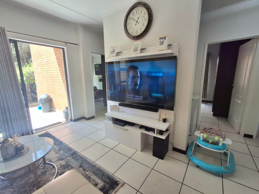 3 Bedroom Property for Sale in Greenstone Park Estate Gauteng