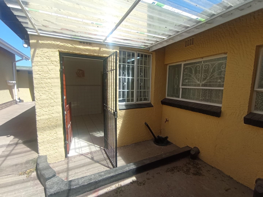 5 Bedroom Property for Sale in Ridgeway Gauteng