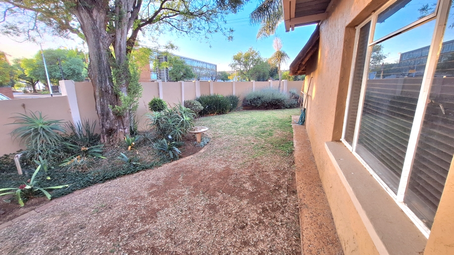 6 Bedroom Property for Sale in Moregloed Gauteng
