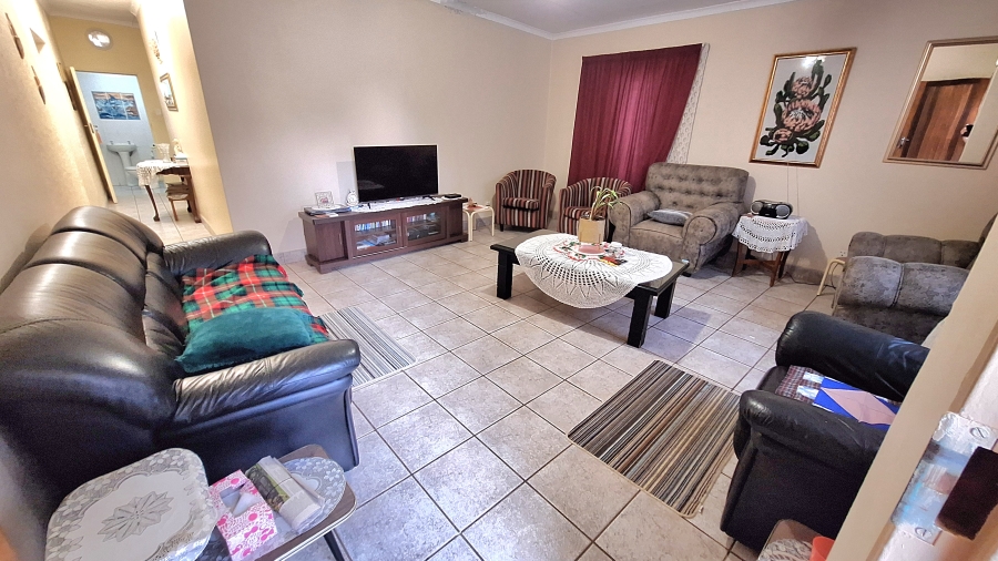 6 Bedroom Property for Sale in Moregloed Gauteng