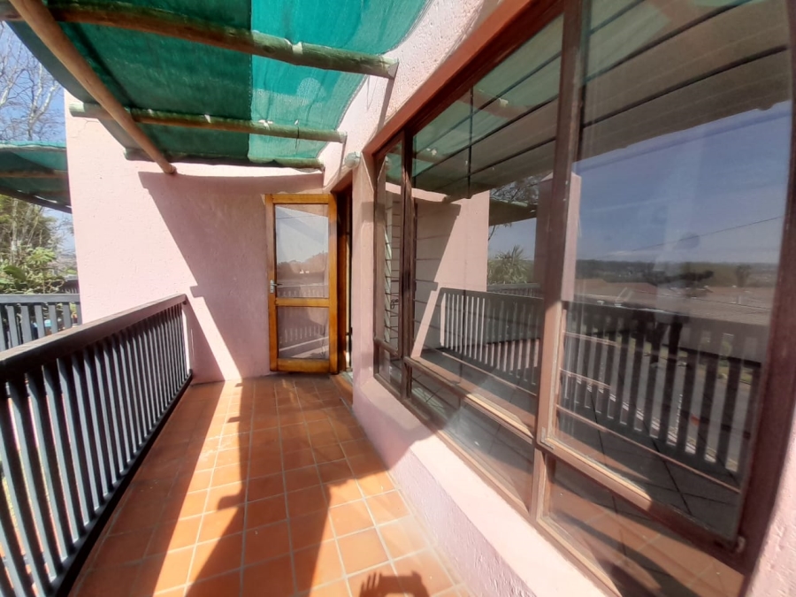 To Let 2 Bedroom Property for Rent in Little Falls Gauteng