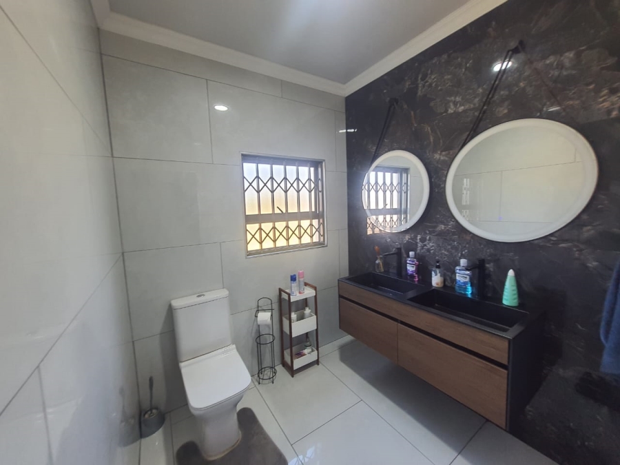 3 Bedroom Property for Sale in Mullerstuine Gauteng