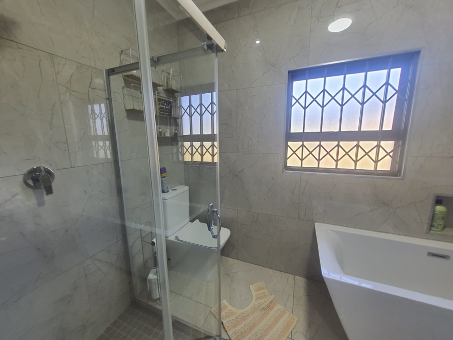 3 Bedroom Property for Sale in Mullerstuine Gauteng