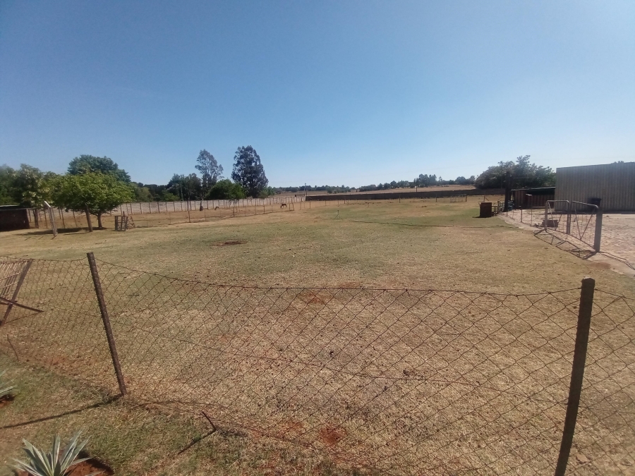 9 Bedroom Property for Sale in Pendale Gauteng