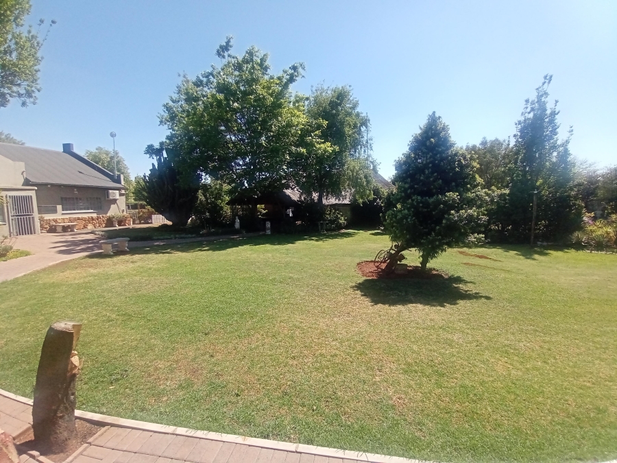 9 Bedroom Property for Sale in Pendale Gauteng
