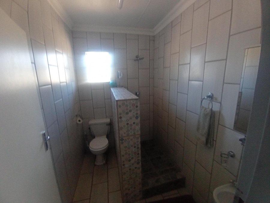 9 Bedroom Property for Sale in Pendale Gauteng