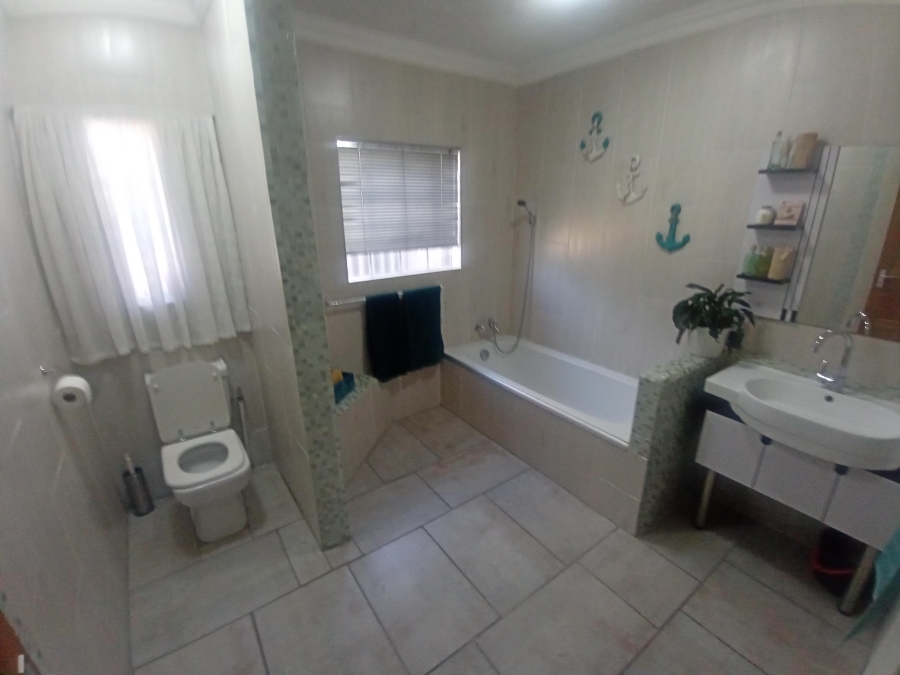 9 Bedroom Property for Sale in Pendale Gauteng