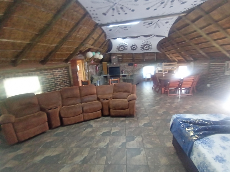 9 Bedroom Property for Sale in Pendale Gauteng