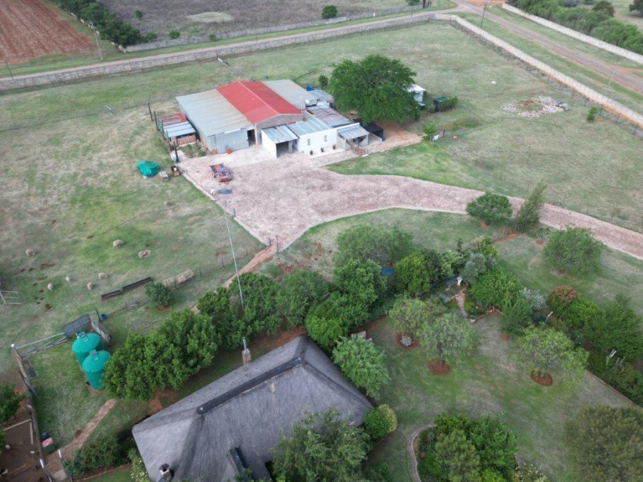9 Bedroom Property for Sale in Pendale Gauteng