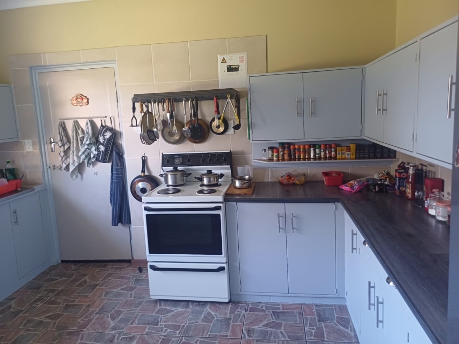 3 Bedroom Property for Sale in Manufacta Gauteng