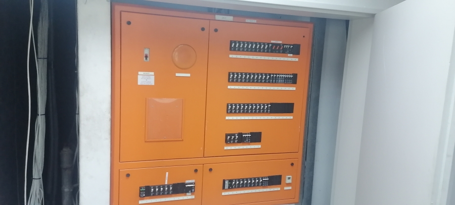 To Let commercial Property for Rent in Randjespark Gauteng