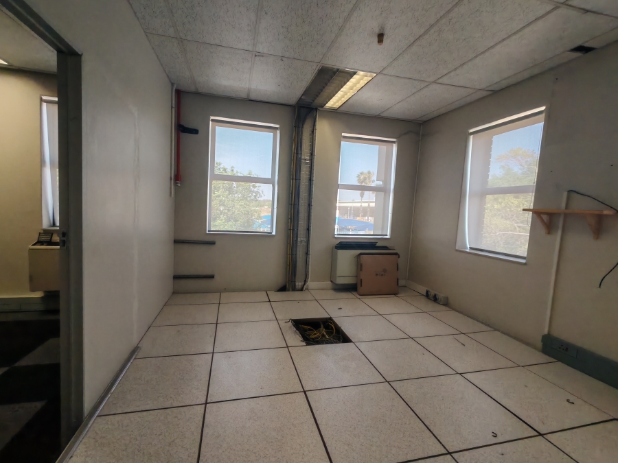 To Let commercial Property for Rent in Randjespark Gauteng
