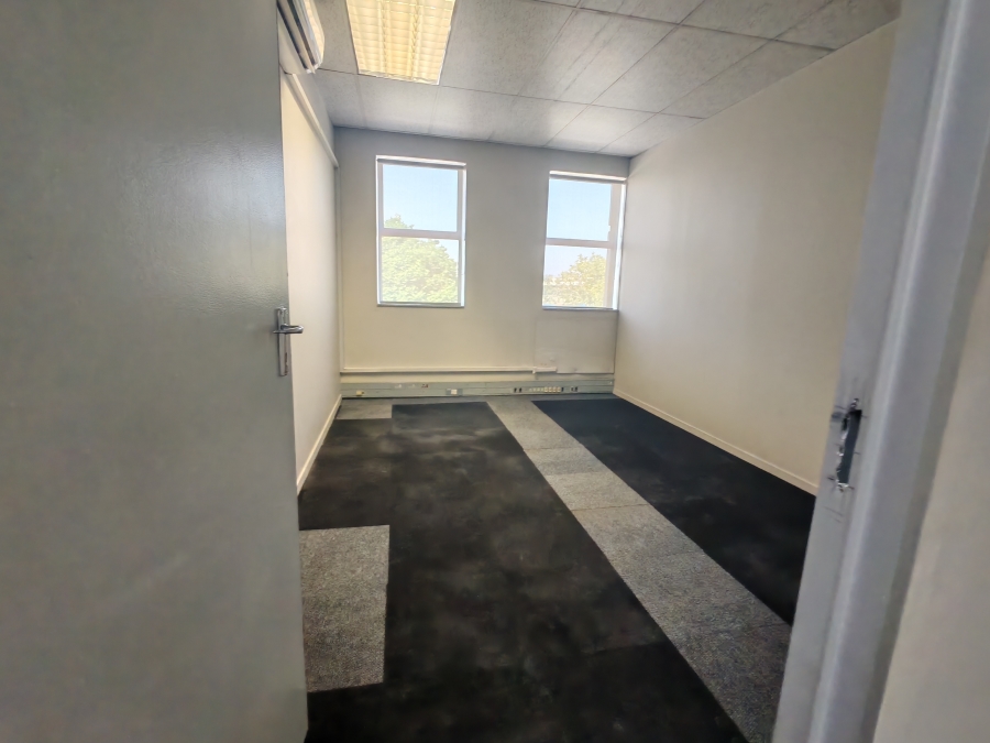 To Let commercial Property for Rent in Randjespark Gauteng