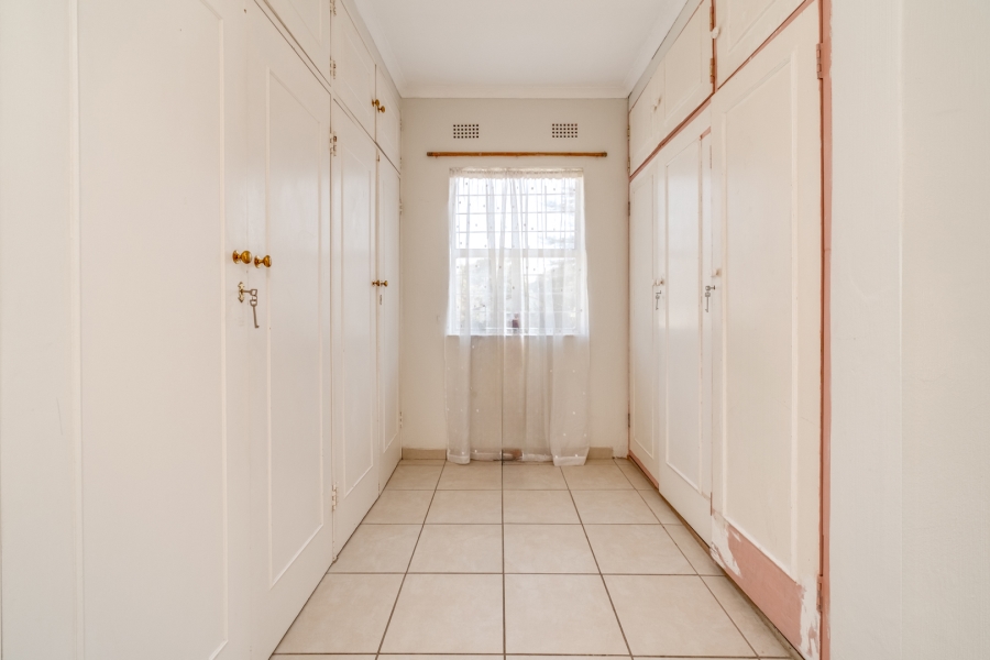 3 Bedroom Property for Sale in Fontainebleau Gauteng