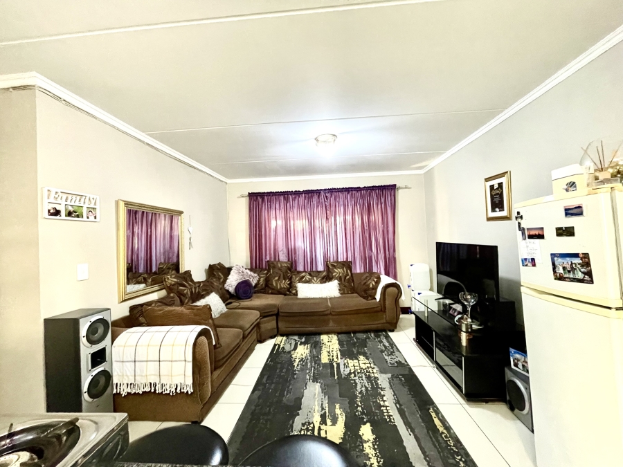 3 Bedroom Property for Sale in Erand Gardens Gauteng