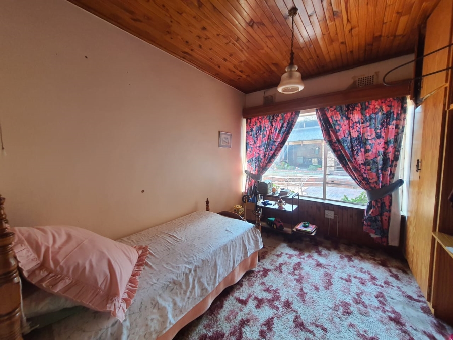 4 Bedroom Property for Sale in Theoville Gauteng