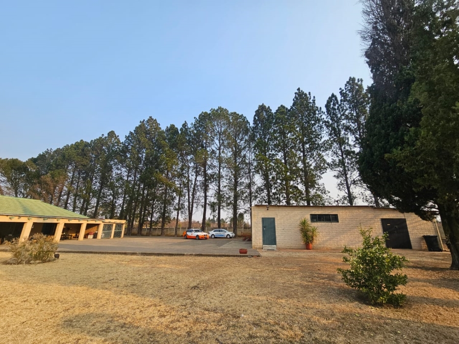 5 Bedroom Property for Sale in Miravaal Gauteng