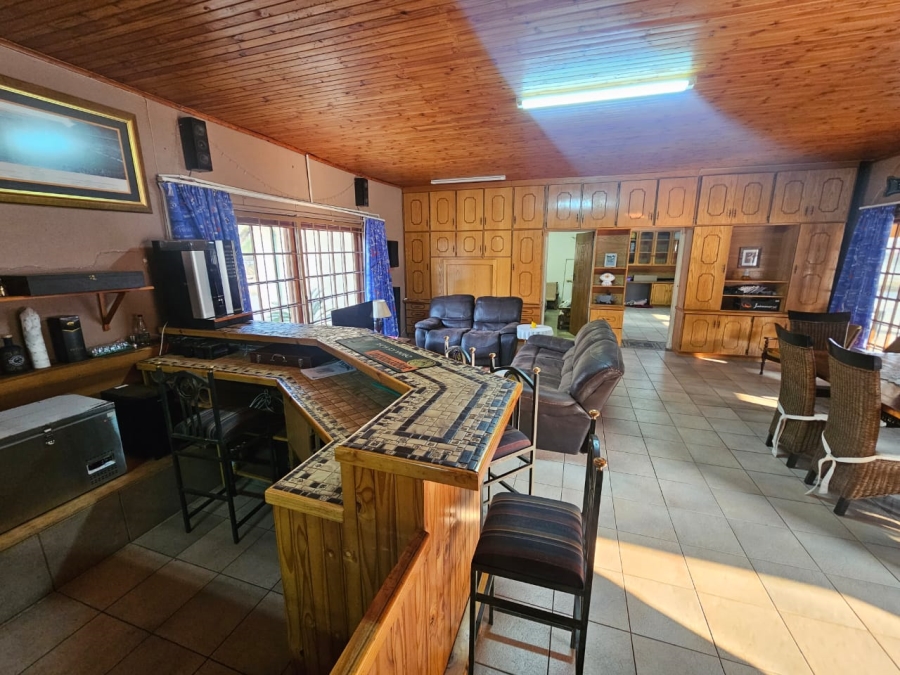 5 Bedroom Property for Sale in Miravaal Gauteng