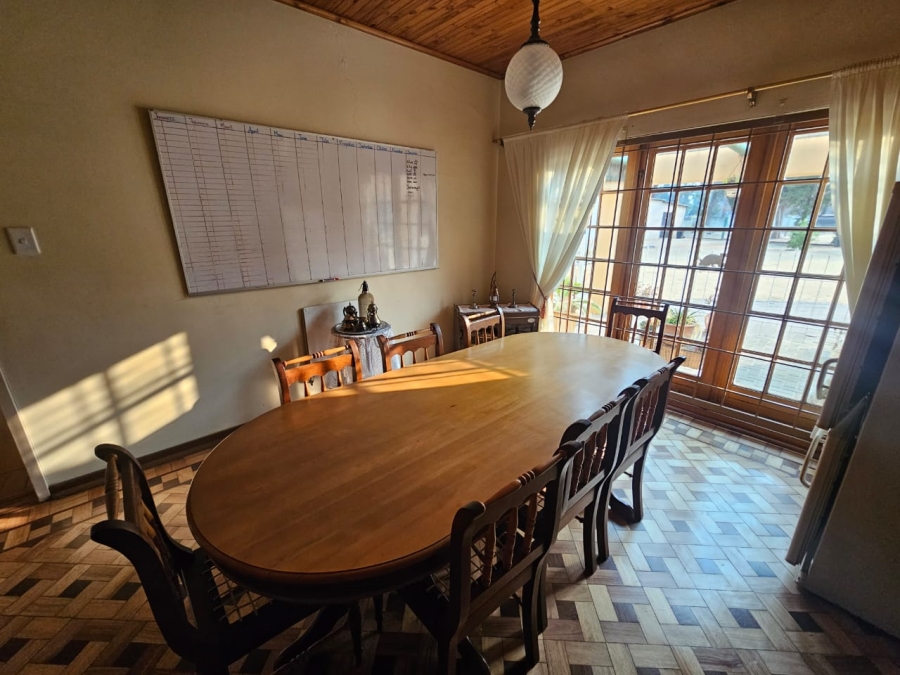 5 Bedroom Property for Sale in Miravaal Gauteng