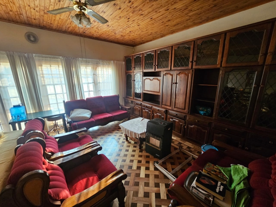 5 Bedroom Property for Sale in Miravaal Gauteng