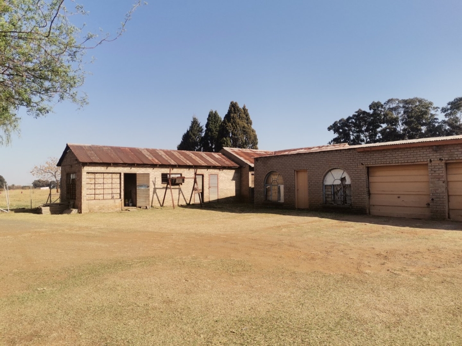 3 Bedroom Property for Sale in Roodia Gauteng