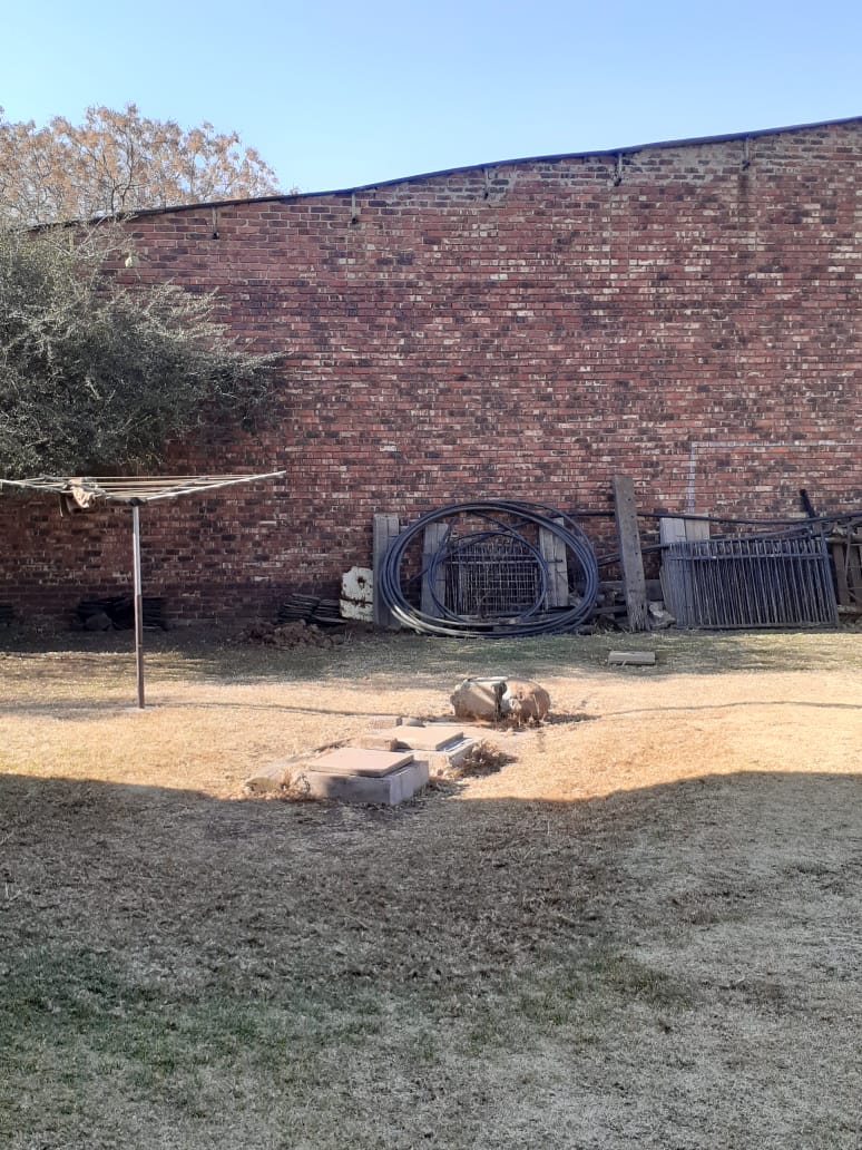 3 Bedroom Property for Sale in Roodia Gauteng