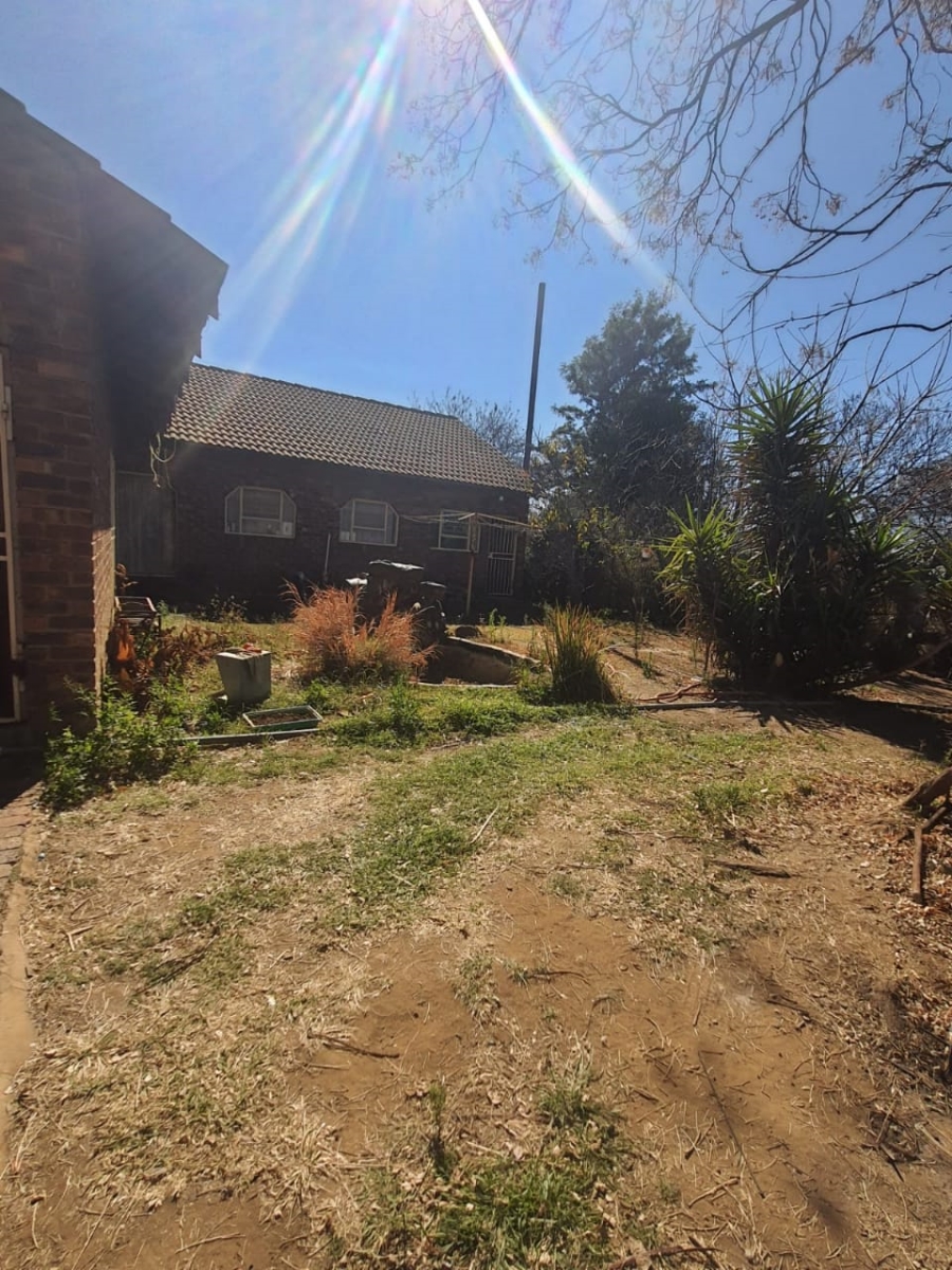 3 Bedroom Property for Sale in Roodia Gauteng
