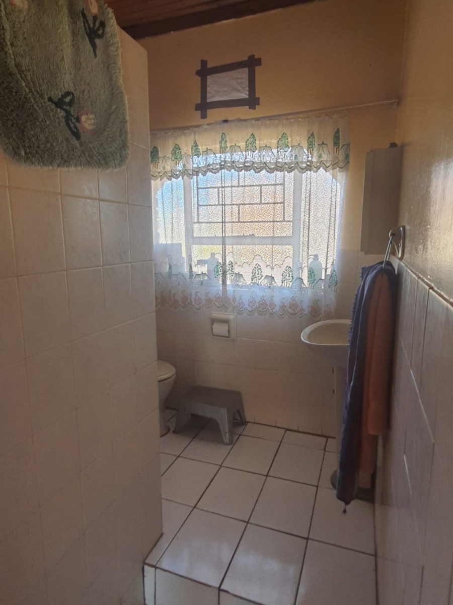 3 Bedroom Property for Sale in Roodia Gauteng