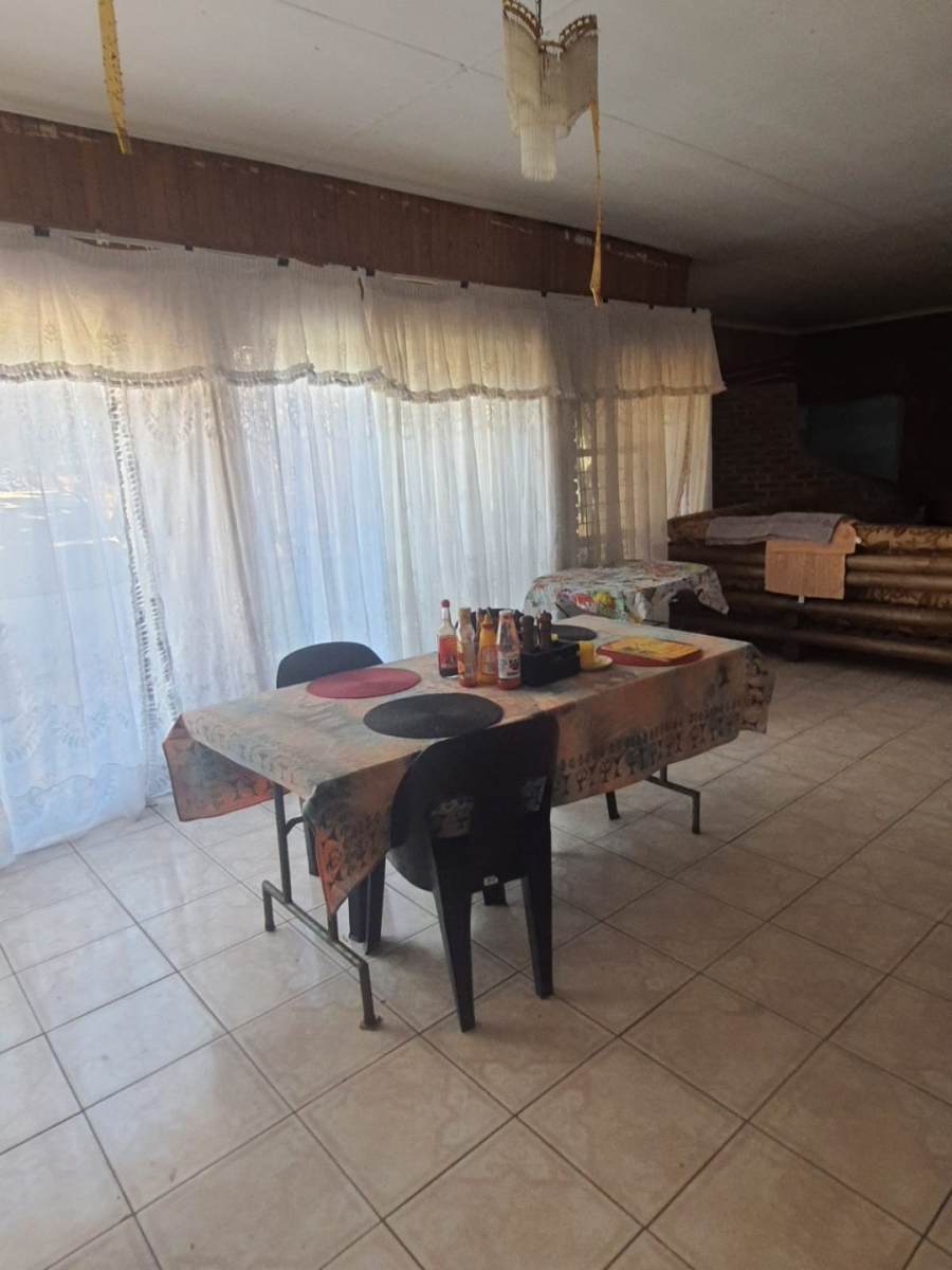 3 Bedroom Property for Sale in Roodia Gauteng