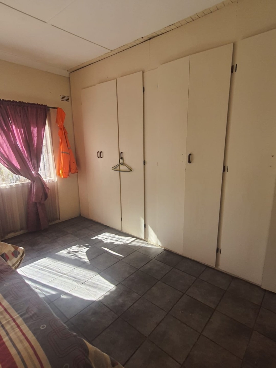 3 Bedroom Property for Sale in Roodia Gauteng