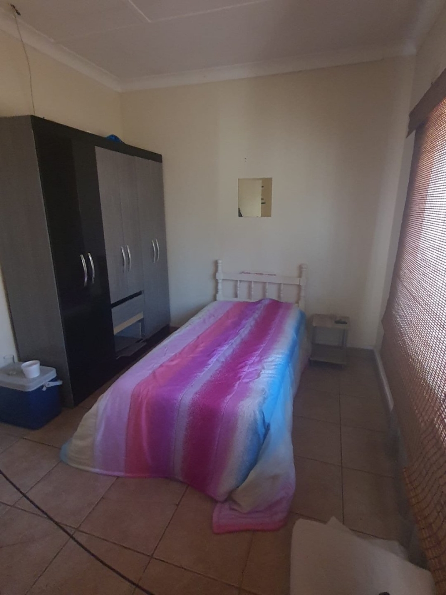 3 Bedroom Property for Sale in Roodia Gauteng