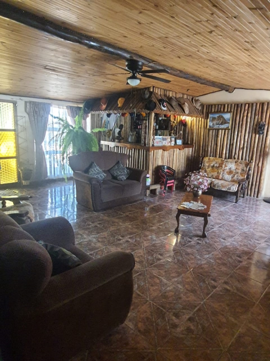 3 Bedroom Property for Sale in Roodia Gauteng
