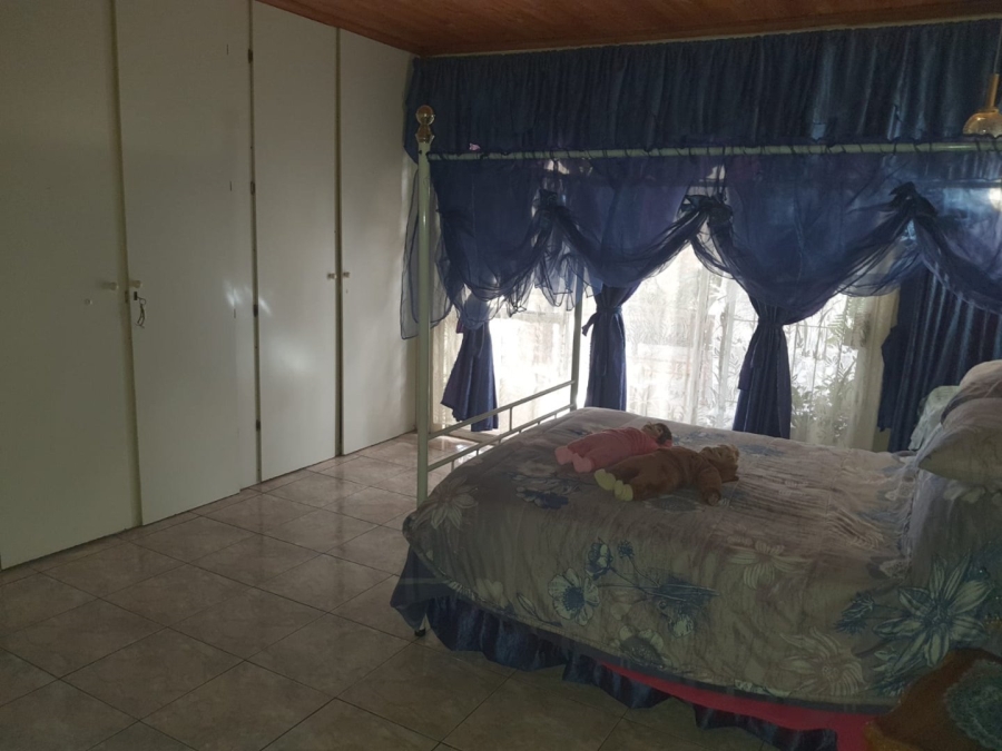 3 Bedroom Property for Sale in Roodia Gauteng