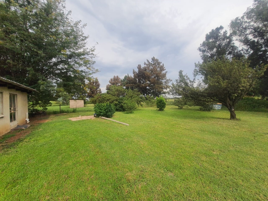 4 Bedroom Property for Sale in Mullerstuine Gauteng
