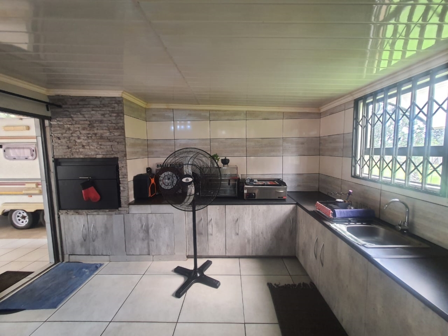 4 Bedroom Property for Sale in Mullerstuine Gauteng