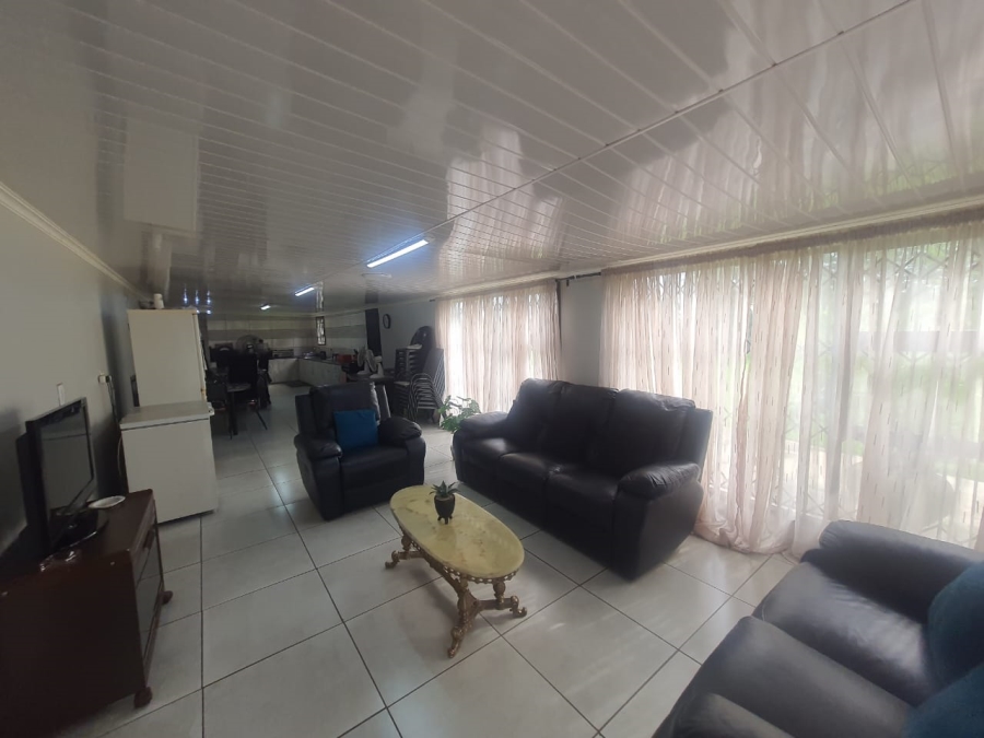 4 Bedroom Property for Sale in Mullerstuine Gauteng